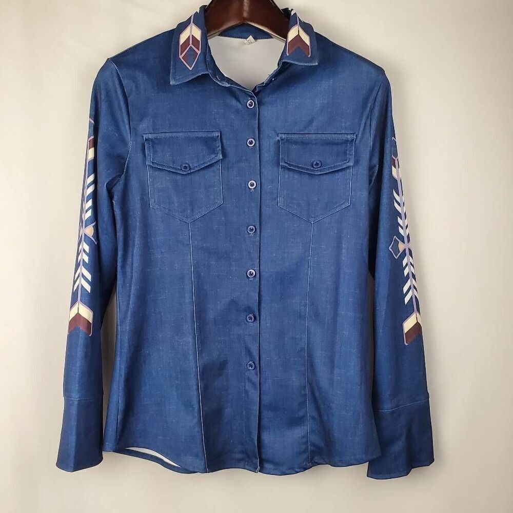 MissLook Size Medium Blue Button Front Shirt